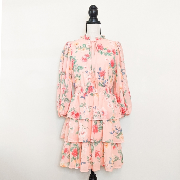 🦋LAST 1🦋 NWT Love Colette Tiered Floral Mini Dress - Picture 5 of 6